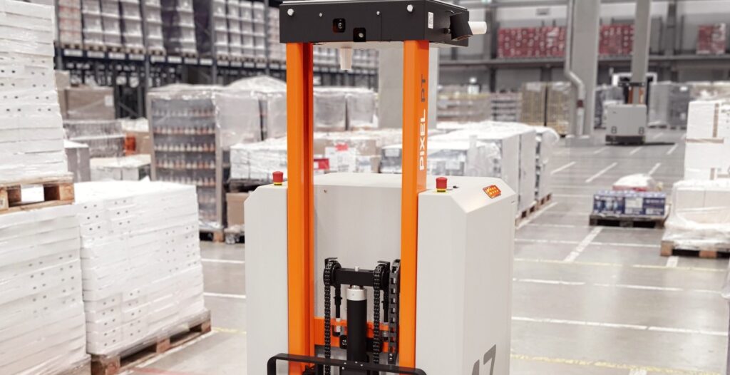 Autonomous transport robots and Real Time Location & Recognition in a warehouse